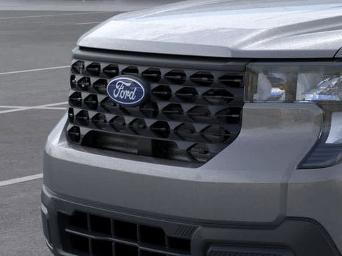 New 2025 Ford Maverick XL image 18