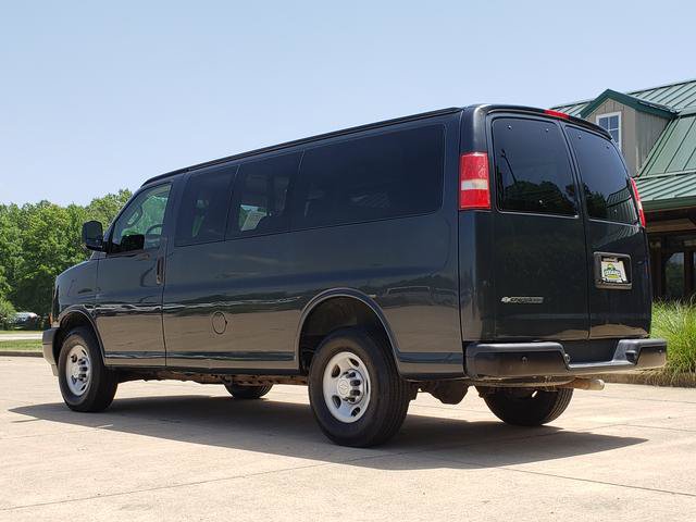 Used 2017 Chevrolet Express 2500 LS RWD image 3