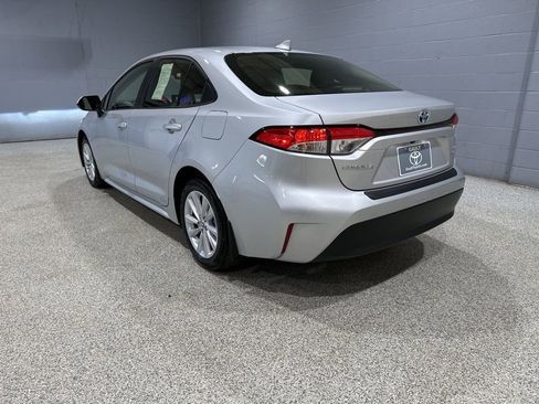 Used 2023 Toyota Corolla LE w/ LE Premium Package AWD/4WD image 6