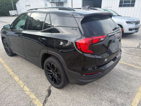 Used 2020 GMC Terrain SLE w/ Driver Convenience Package FWD image 10