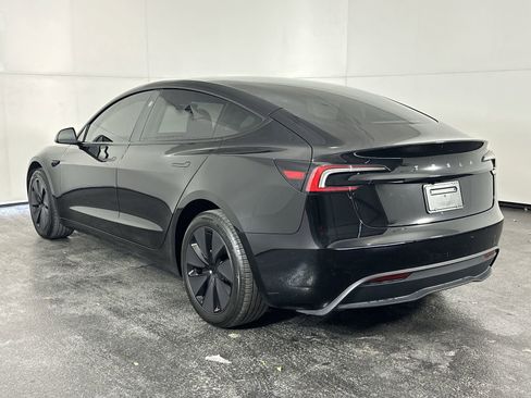 Used 2025 Tesla Model 3 Long Range RWD image 9