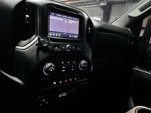 Used 2023 Chevrolet Silverado 2500 Custom w/ Custom Value Package image 14