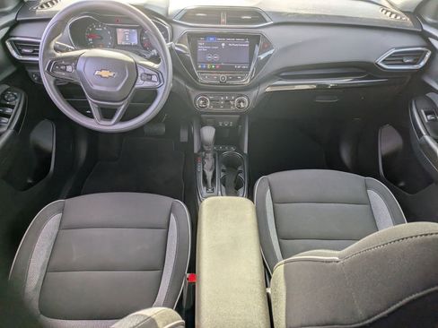 Used 2022 Chevrolet TrailBlazer LT w/ Convenience Package image 21