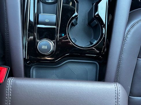 New 2026 Ford Explorer Platinum image 70