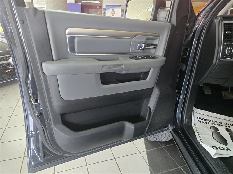 Used 2017 RAM 1500 Big Horn AWD/4WD image 9