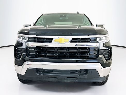 Used 2023 Chevrolet Silverado 1500 LT AWD/4WD image 2
