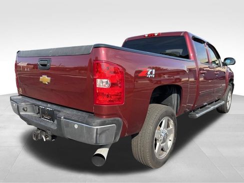 Used 2013 Chevrolet Silverado 2500 LTZ w/ LTZ Plus Package AWD/4WD image 5