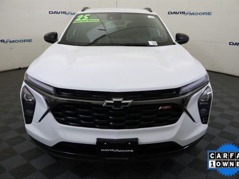 Used 2025 Chevrolet Trax RS w/ Driver Confidence Package FWD image 14