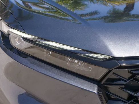 Used 2025 Honda CR-V Sport-L image 4