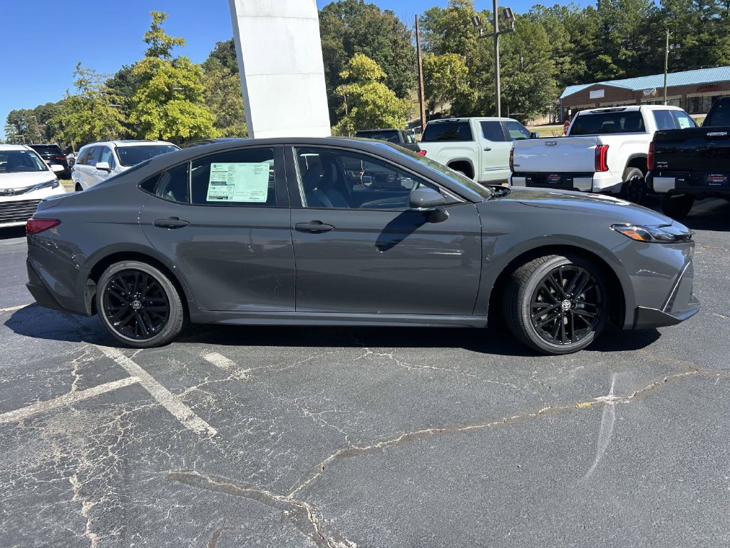 New 2026 Toyota Camry SE FWD image 2