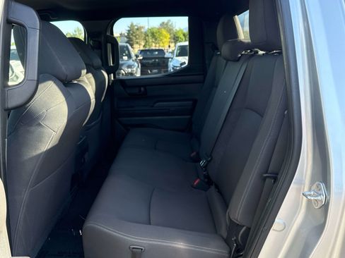 Used 2024 Toyota Tacoma SR5 AWD/4WD image 12