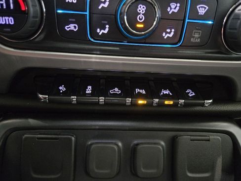 Used 2018 GMC Sierra 1500 SLT image 44