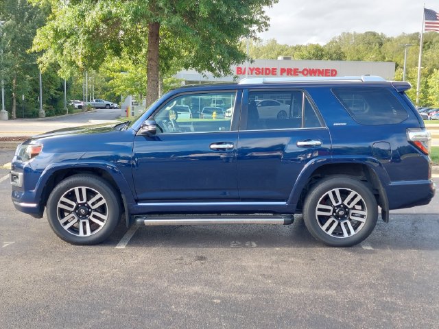 Used 2020 Toyota 4Runner Limited AWD/4WD image 10
