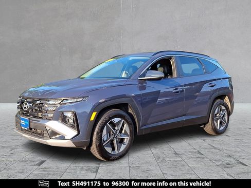 Certified 2025 Hyundai Tucson SEL AWD/4WD image 1