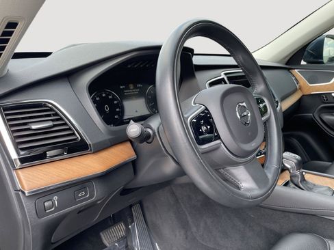 Used 2021 Volvo XC90 T6 Momentum w/ Advanced Package AWD/4WD image 26