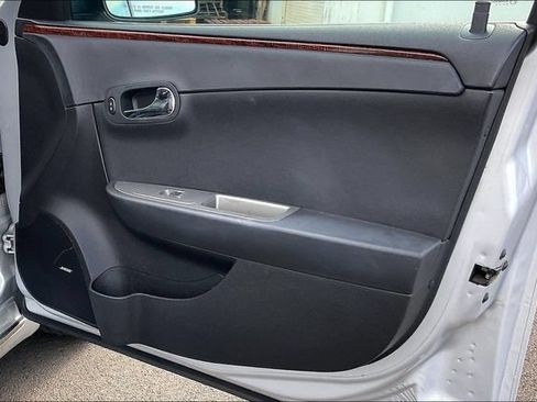Used 2012 Chevrolet Malibu LTZ FWD image 22