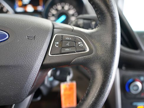 Used 2018 Ford Escape SEL FWD image 16