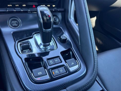 Used 2018 Jaguar F-TYPE R-Dynamic AWD/4WD image 15
