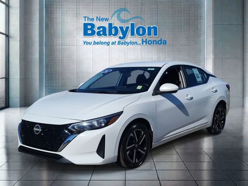 Used 2024 Nissan Sentra SV image 1