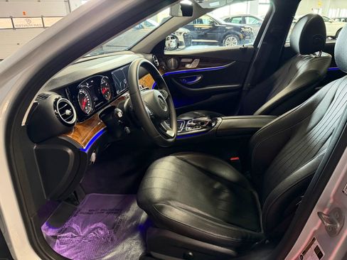 Used 2017 Mercedes-Benz E 300 4MATIC image 16