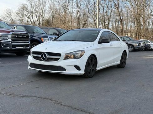 Used 2018 Mercedes-Benz CLA 250 4MATIC image 2