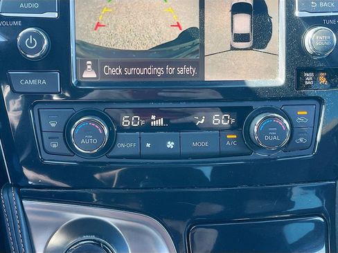 Used 2023 Nissan Maxima SR w/ Sport Mat Group image 16