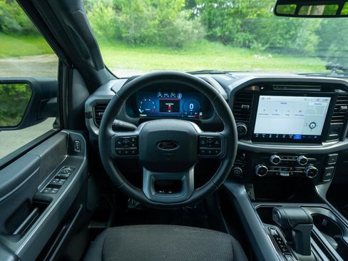 Used 2025 Ford F150 XLT w/ Equipment Group 302A MID AWD/4WD image 15