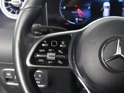 Used 2023 Mercedes-Benz GLA 250 4MATIC w/ Premium Package image 35