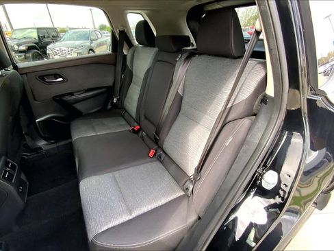 Used 2021 Nissan Rogue SV image 20