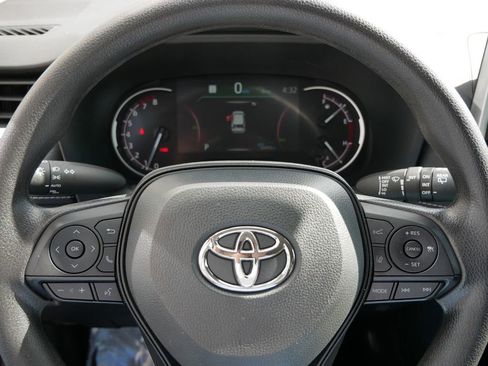 Certified 2025 Toyota RAV4 XLE AWD/4WD image 25