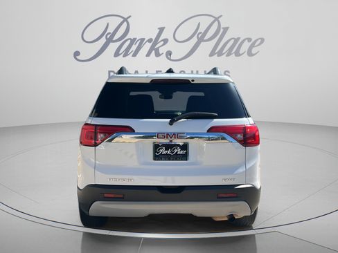 Used 2018 GMC Acadia SLE AWD/4WD image 4