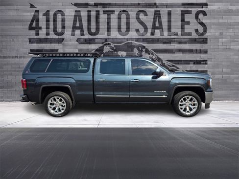 Used 2018 GMC Sierra 1500 SLT w/ SLT Premium Package AWD/4WD image 2