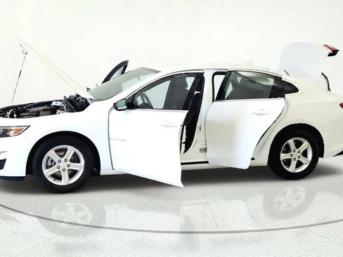 Used 2024 Chevrolet Malibu LT FWD image 9
