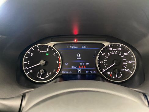 Used 2024 Nissan Altima 2.5 SV image 24