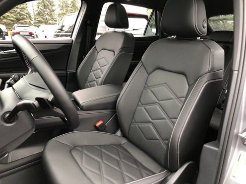 New 2025 Volkswagen Atlas Cross Sport SE AWD/4WD image 33