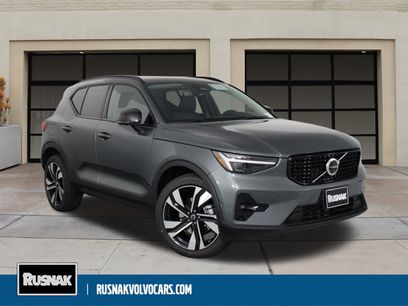 New 2026 Volvo XC40 B5 Ultra