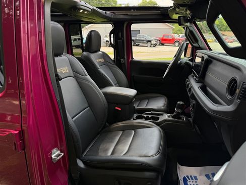Used 2024 Jeep Wrangler Unlimited Rubicon 392 image 60