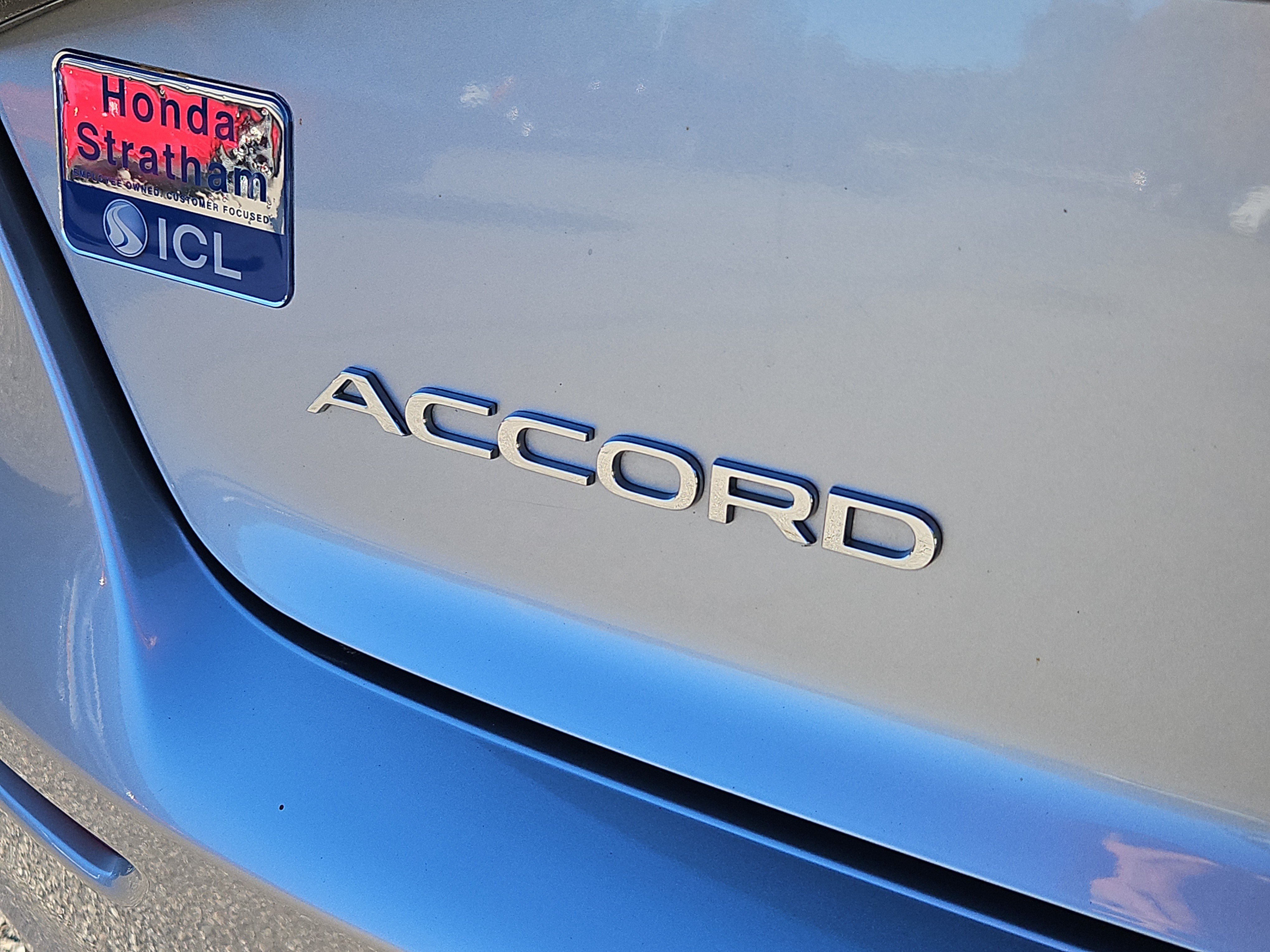 Certified 2025 Honda Accord SE image 5
