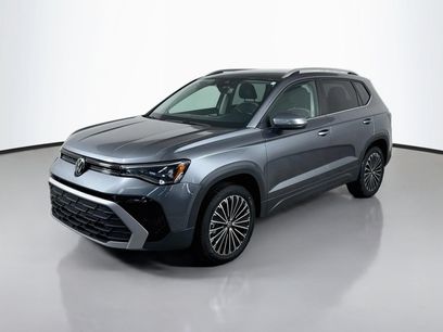 Used 2025 Volkswagen Taos SE