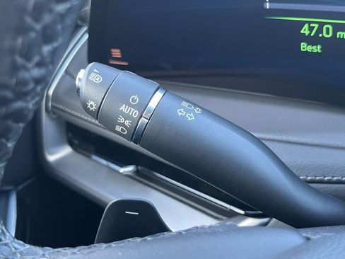 Used 2025 Cadillac XT4 Premium Luxury image 55