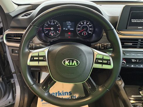 Used 2020 Kia Telluride EX image 11