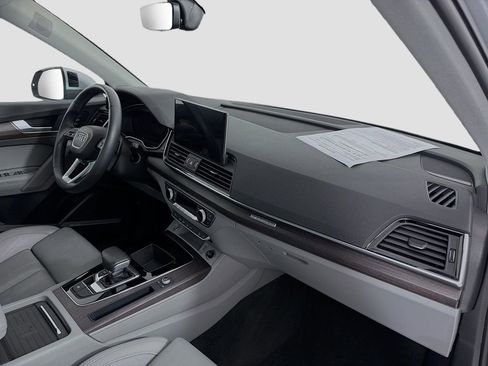 Used 2021 Audi Q5 Prestige w/ Prestige Package AWD/4WD image 31