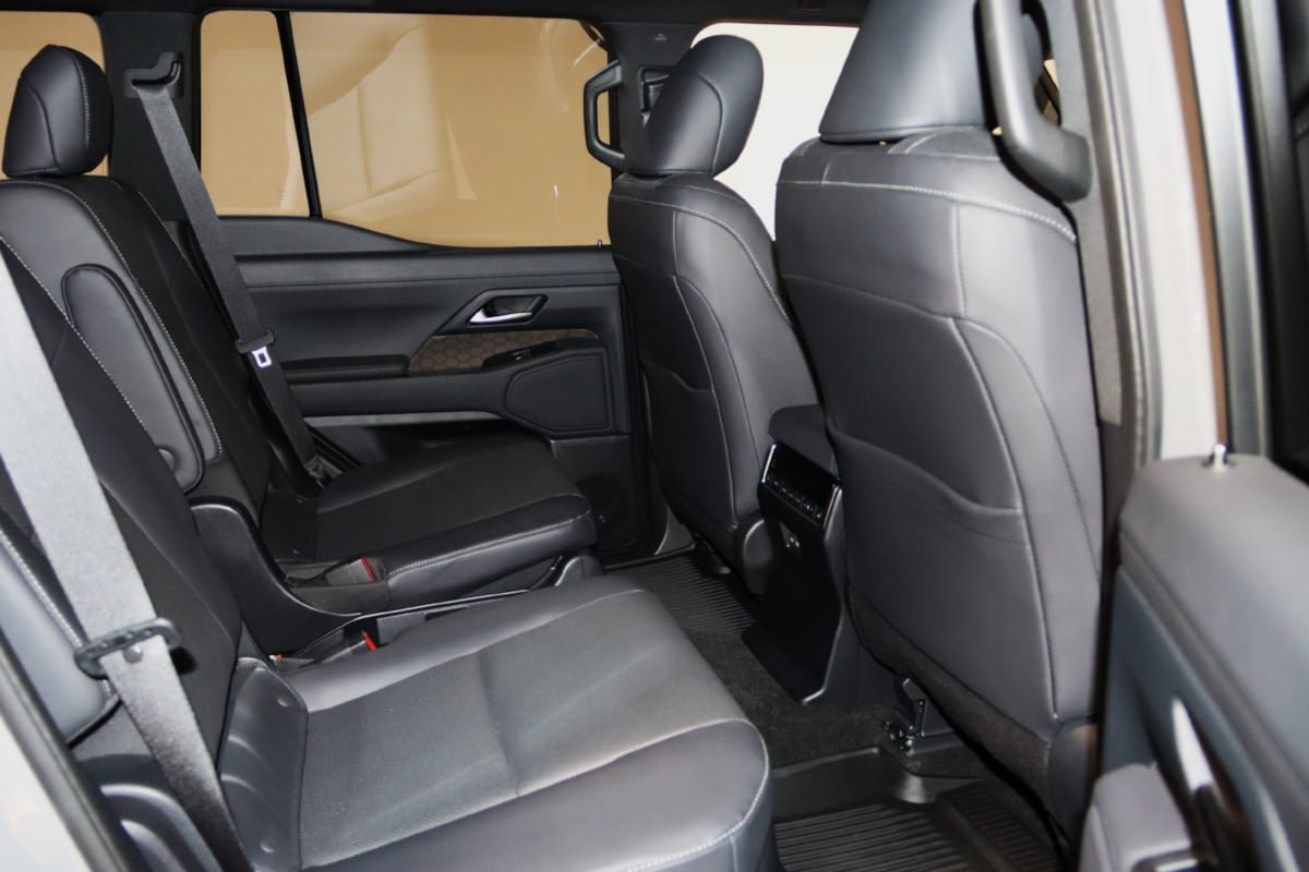 Used 2024 Lexus GX 550 w/ Accessory Package (2T) AWD/4WD image 59