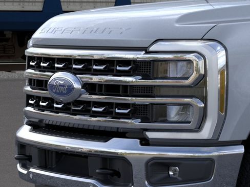 New 2026 Ford F250 4x4 Crew Cab Super Duty image 17