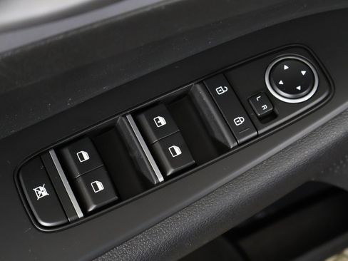 Used 2023 Kia Forte LXS w/ LXS Technology Package image 34