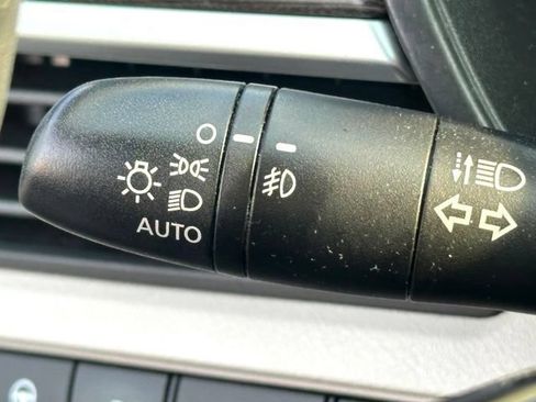 Used 2021 Nissan Altima 2.5 Platinum AWD/4WD image 17