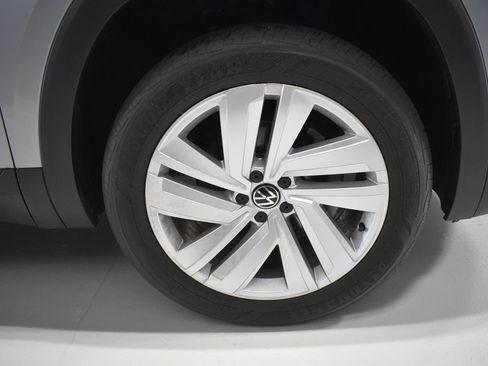 Used 2023 Volkswagen Atlas Cross Sport SE image 10