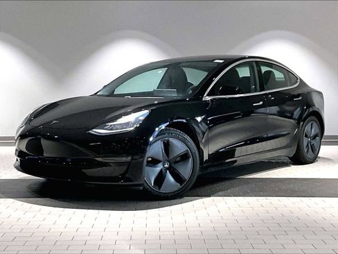Used 2019 Tesla Model 3 Mid Range image 1