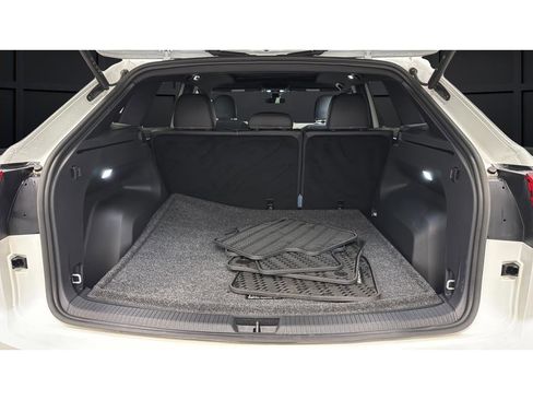 Used 2024 Volkswagen Atlas Cross Sport SE w/ Panoramic Sunroof Package AWD/4WD image 25