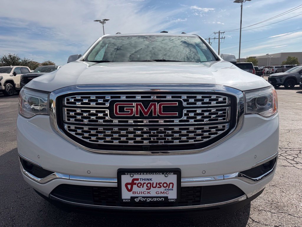Used 2019 GMC Acadia Denali w/ Technology Package AWD/4WD image 8